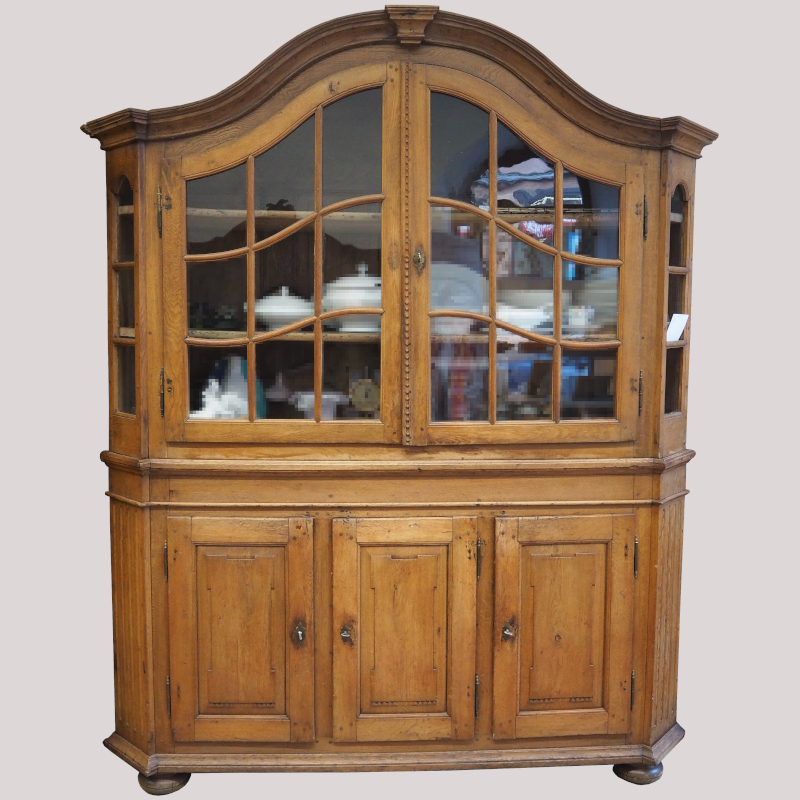 Aufsatzvitrine um 1790