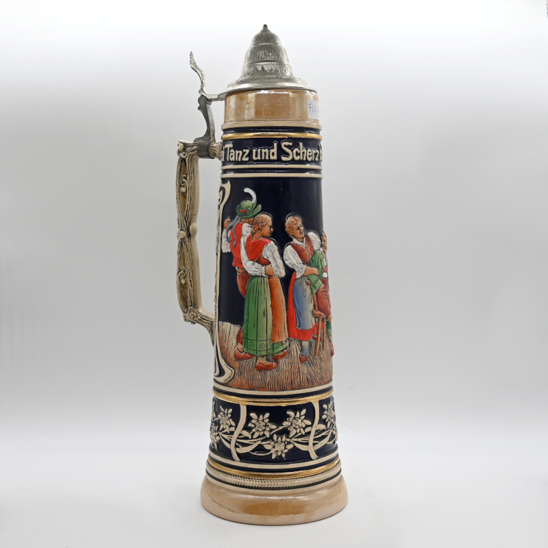 Großer Krug um 1900