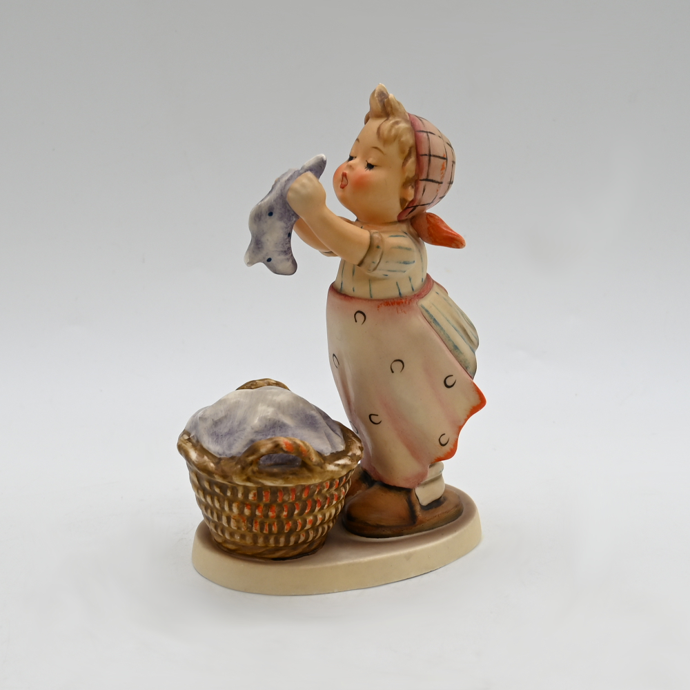 kleine Hummelfigur – Waschtag